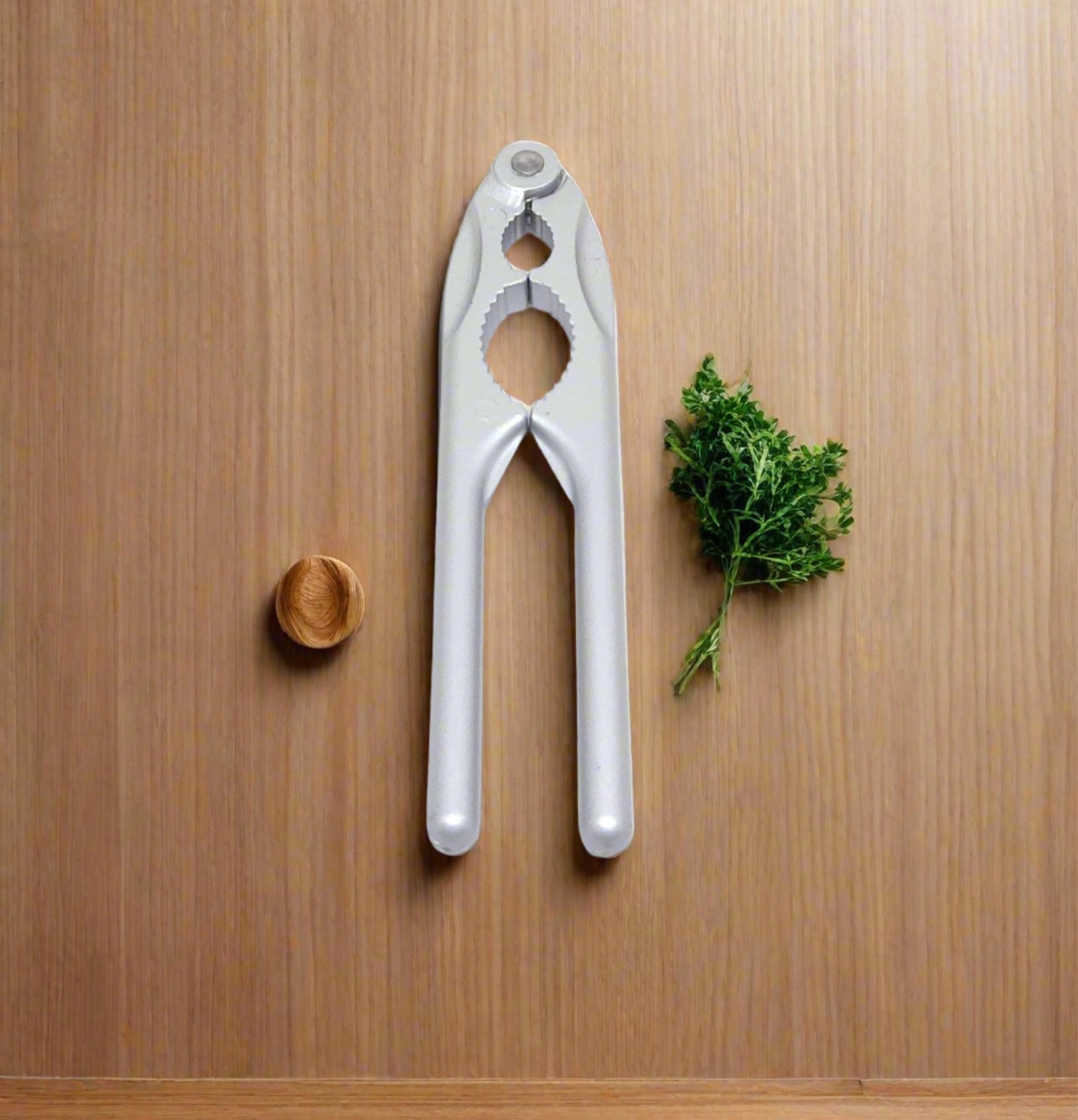 Aluminium Walnut Cracker/Cutter - Premium Nut Opener Tool
