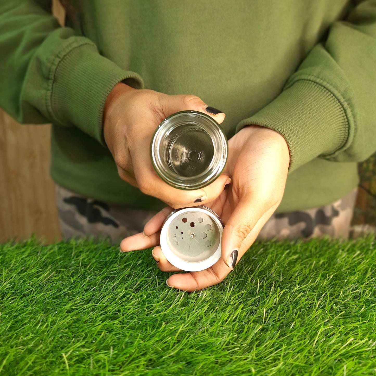 Stainless Steel and Glass Salt & Pepper Sprinkler