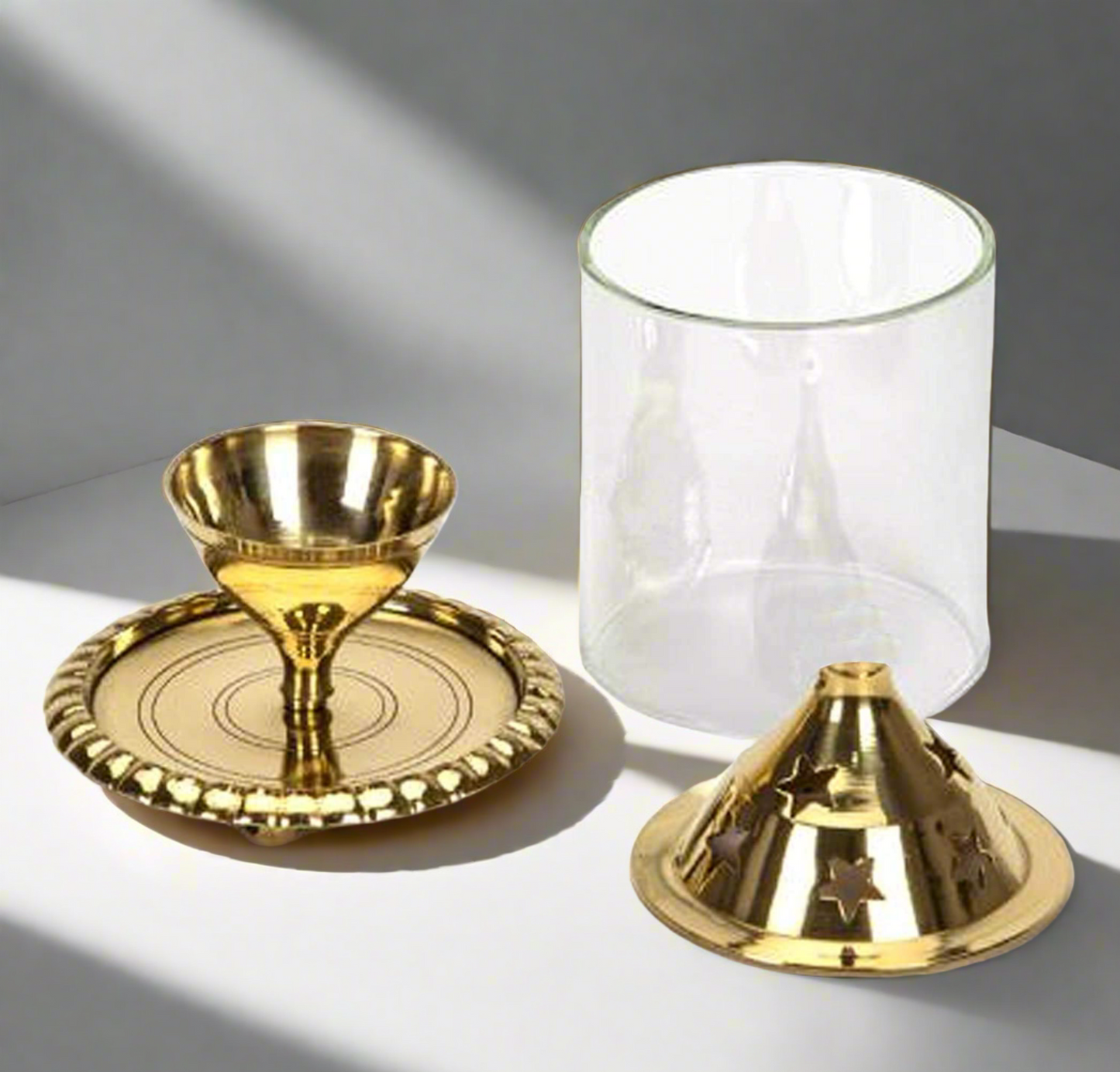 Brass Akhand Diya with Borosilicate Glass Cover
