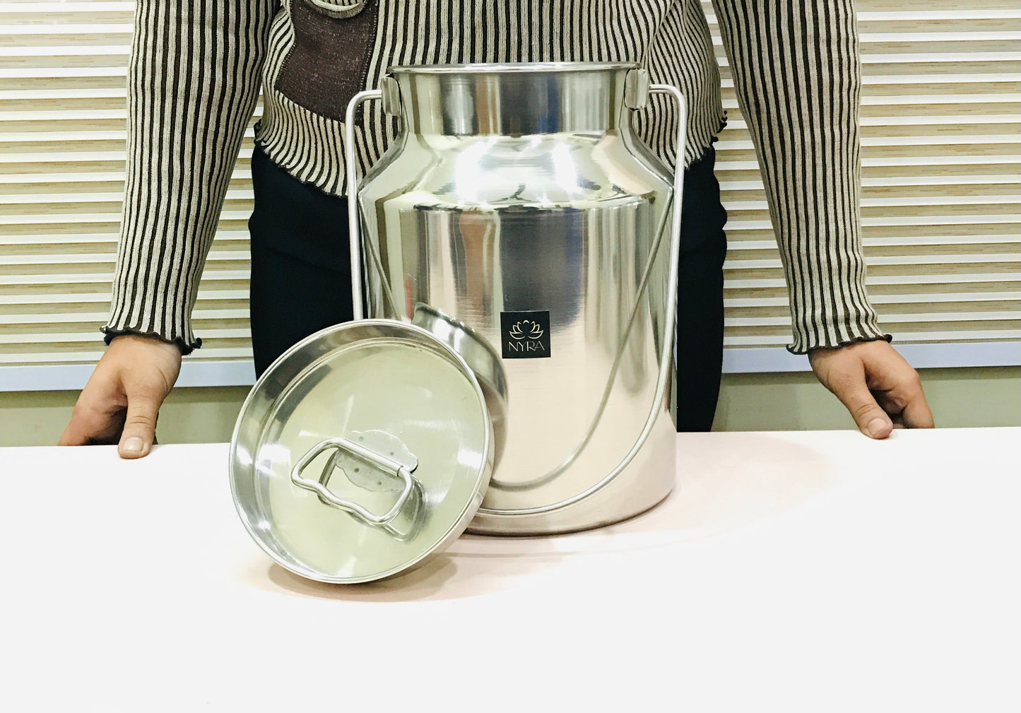 Premium Stainless Steel Milk & Oil Container with Lid – Durable Storage Solution - 6 Sizes