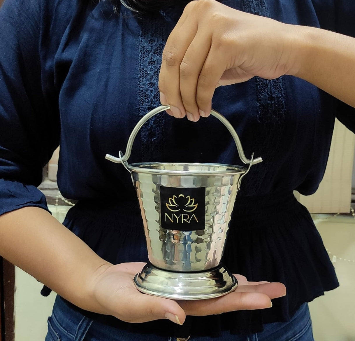 showing Stainless Steel mini-serving Balti