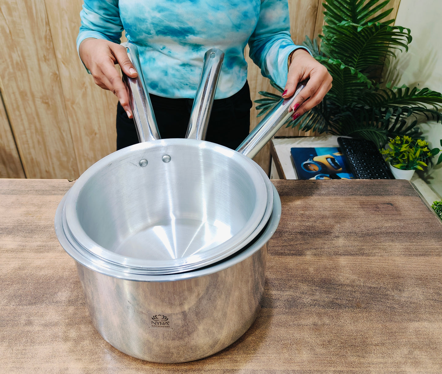 three different sizes of Aluminium Saucepan