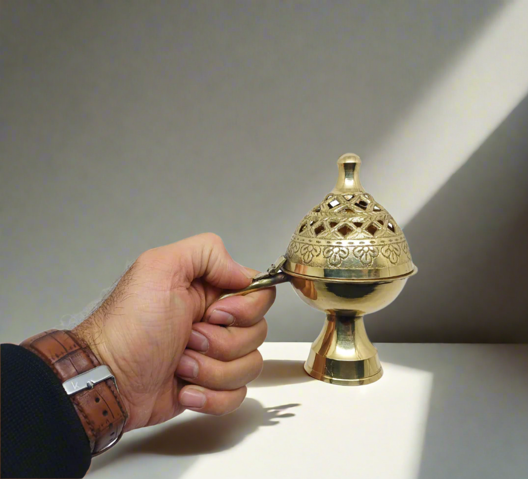 Pure Brass Loban Diya with Handle | Traditional Incense Burner for Home Puja & Aromatic Rituals