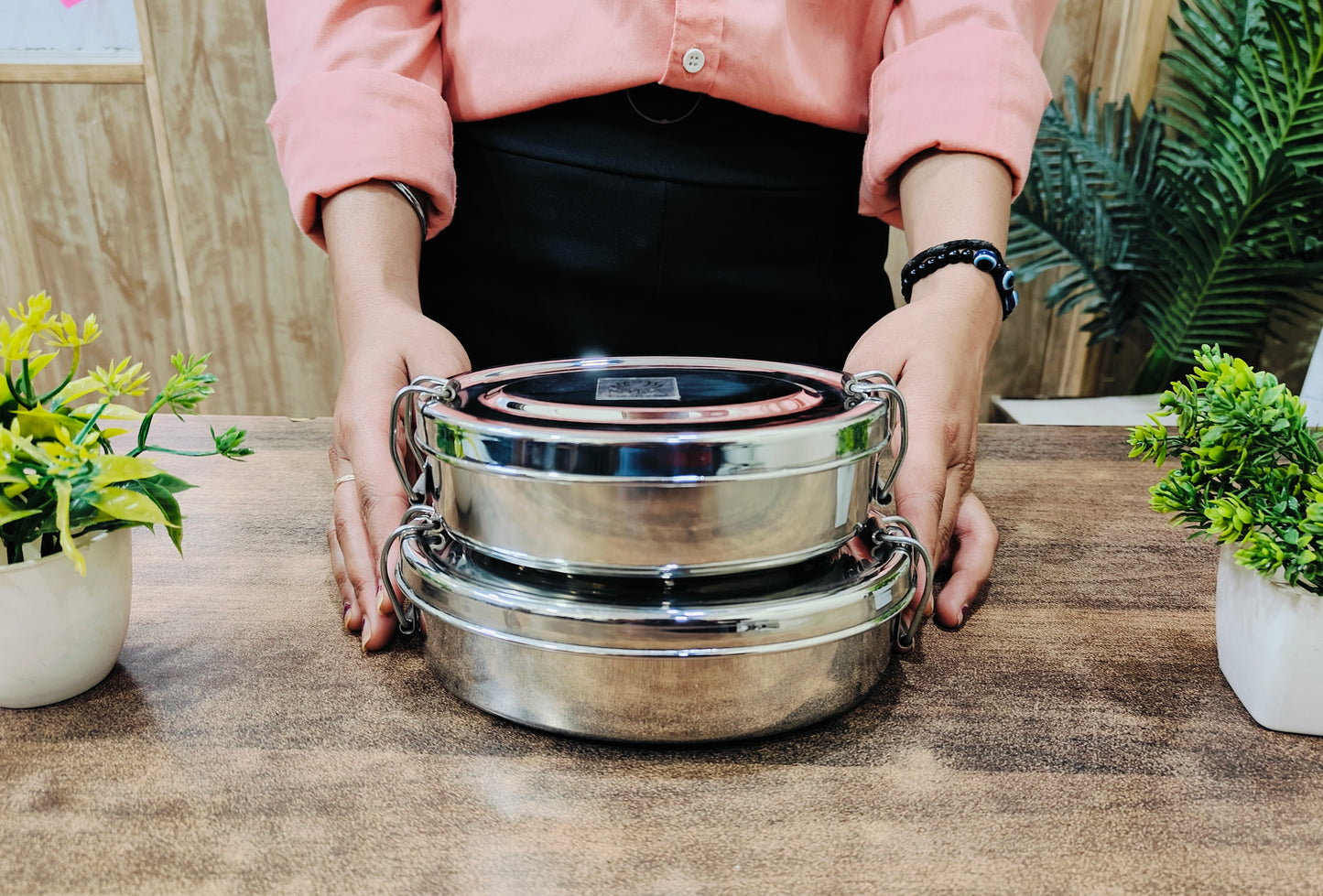 showing Stainless Steel Food Pack Lunch Box