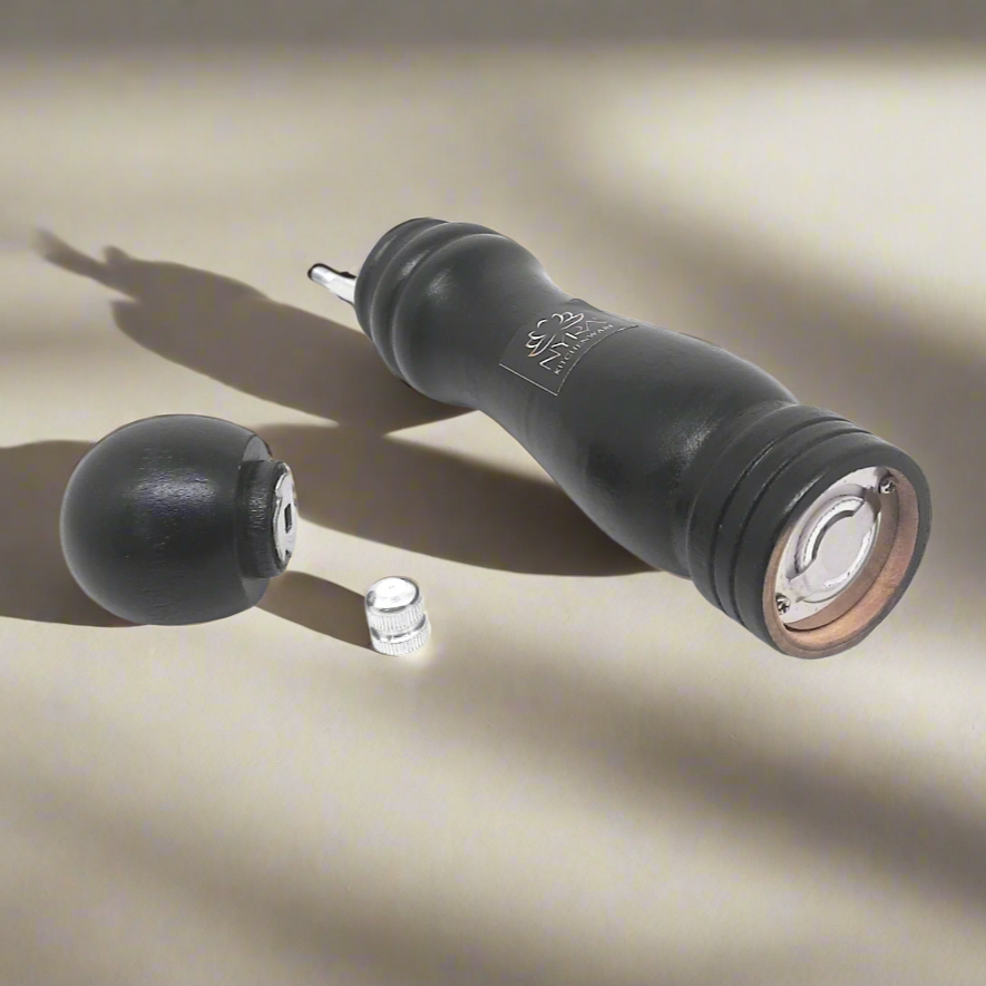 Traditional Wooden Salt & Pepper Sprinkler