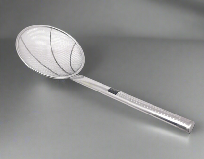 Stainless Steel Wire Strainer: Ideal for Deep Frying Snacks 