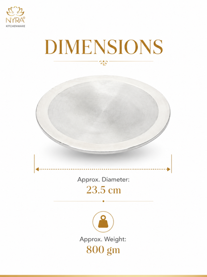 A dimension diagram for a round white plate or shallow dish, showing a measured diameter of 23.5 cm and approximate weight of 800 g on a white background with gold text and the NYRA Kitchenware logo.
