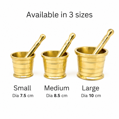 Three brass mortar and pestle sets shown in small, medium, and large sizes on a white background, with text indicating diameters of 7.5 cm, 8.