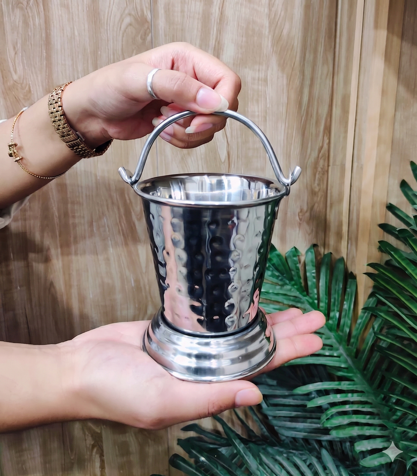 Stainless Steel mini-serving Balti | Hammered Design Serving Bucket - Traditional Serveware for Home, Restaurants & Dhabas