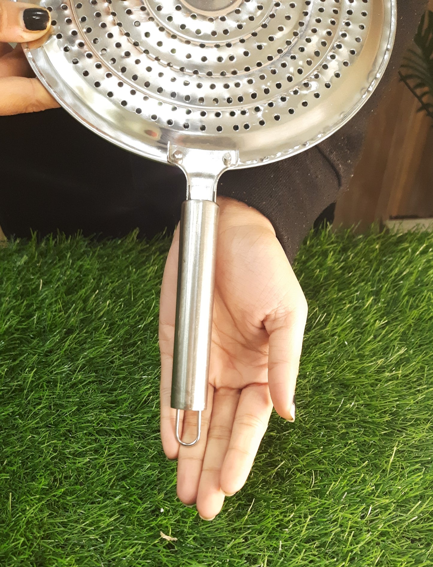 Stainless Steel Roaster with tong for roasting paneer,chapati etc