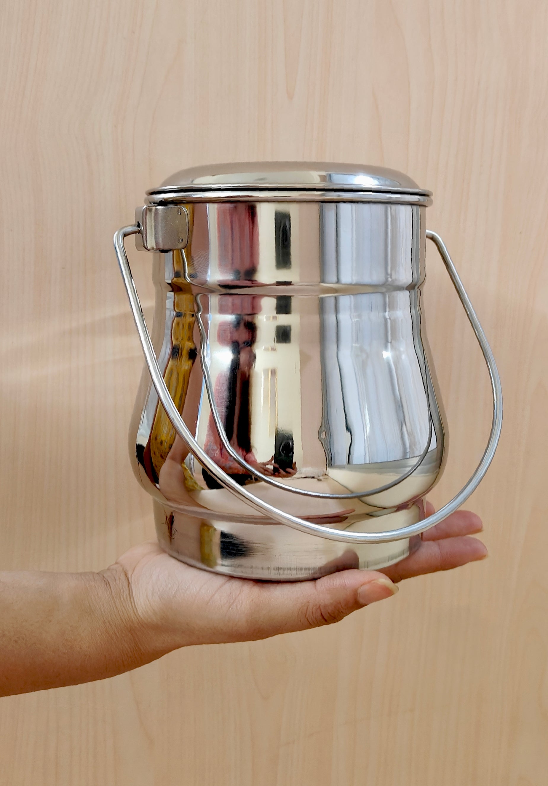 Stainless Steel Milk Pot/Container with lid