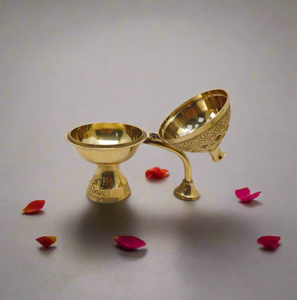 Pure Brass Loban Diya with Handle | Traditional Incense Burner for Home Puja & Aromatic Rituals