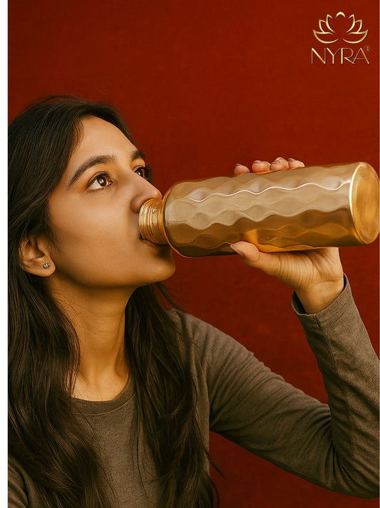Pure Copper Hammered Water Bottle – Mirror Finish, Leak-Proof & Ayurvedic Health Benefits