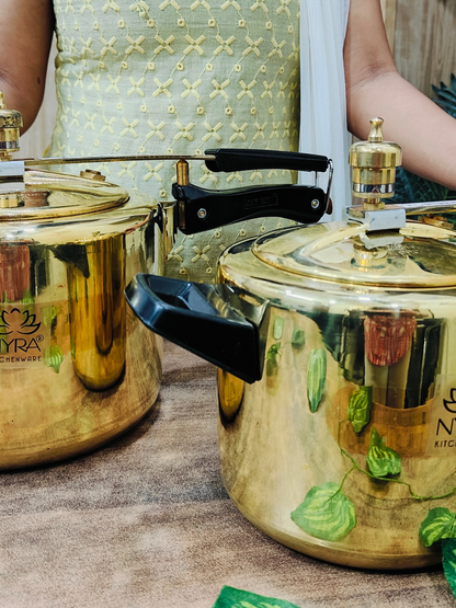 Pure Brass Cooker with Kalai/Tin Coating-Inner Lid Pressure Cooker