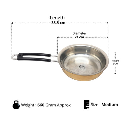 Measurement chart of a frying pan with dimensions and weight on a white background