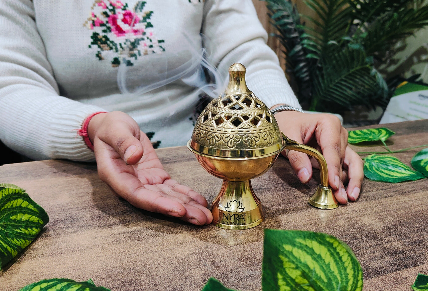 Pure Brass Loban Diya with Handle | Traditional Incense Burner for Home Puja & Aromatic Rituals