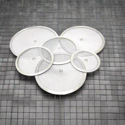 set of all sizes of pizza tray